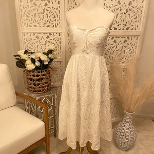 White strapless dress